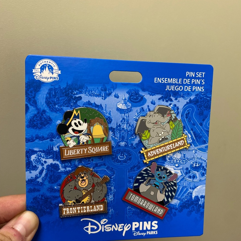 Disney Parks Magic Kingdom Booster 4 Pin Set